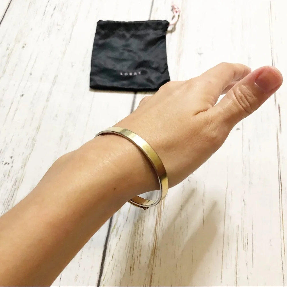 Madewell gold like fashion bracelet one size clasp closure - Picture 6 of 6